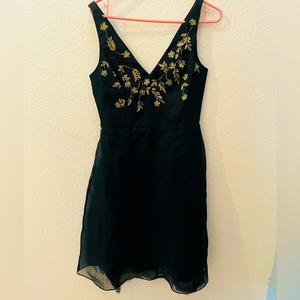Laundry black silk dress with embroidered flowers and tool‎ overskirt